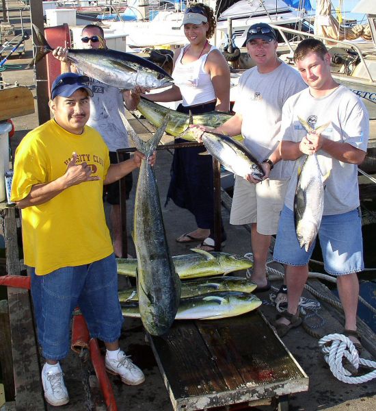 Foxy Lady 11-19-05
Scott "Wooden Leg" and his gang scrounged up a few nice fish. 5 Mahi Mahi the smallest was 22 and the biggest was 39 and the biggest Yellowfin Tuna was 31. Sweet! 
