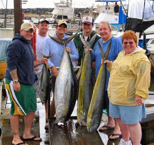 Foxy Lady 5-21-06
Another Ahi! Elizabeth tamed this 120 pounder in 15 minutes. Ryan, George, Joshua, Justin and Diane all provided some great moral support. A 41# Bull Mahi  and a 30 # Cow were icing on the cake. Very nice work! 
