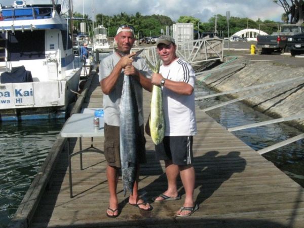 7-12-2011
A big Ono and a lil Mahi... Still a good day of fishing!
