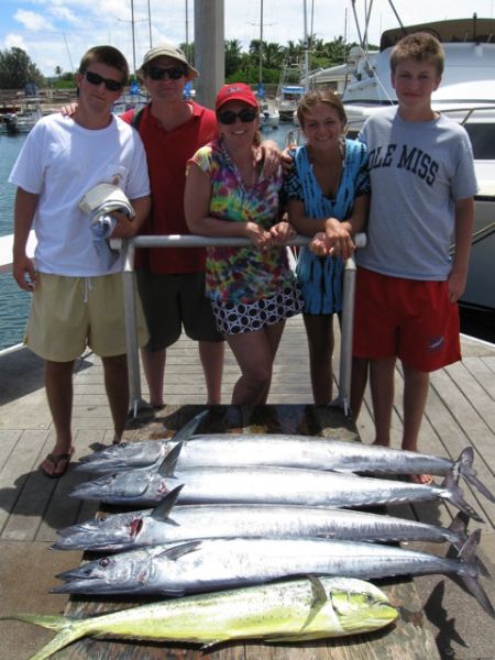 7-15-2010
WAHOO! The Fleming family got some fat fish.

