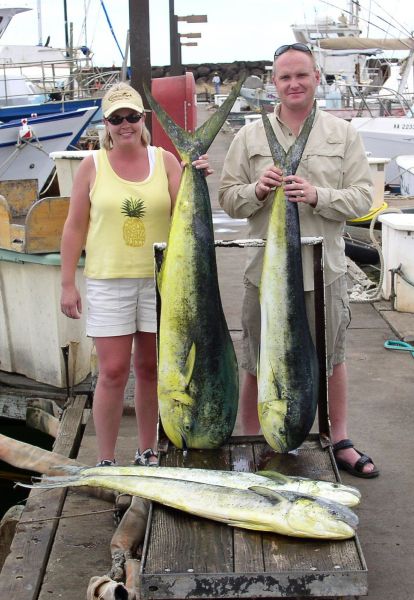 Foxy Lady 8-21-06
Krissa and John bounced around out in the rough water and found a few large Mahi Mahi. Nice bull Krissa!
